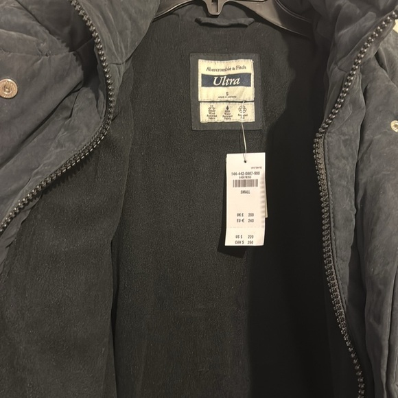 Abercrombie & Fitch Black Quilted Puffer Jacket Hood Water & Wind Resistant - Picture 5 of 8